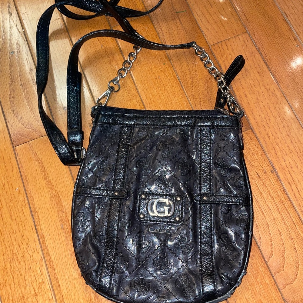 Guess crossbody purse